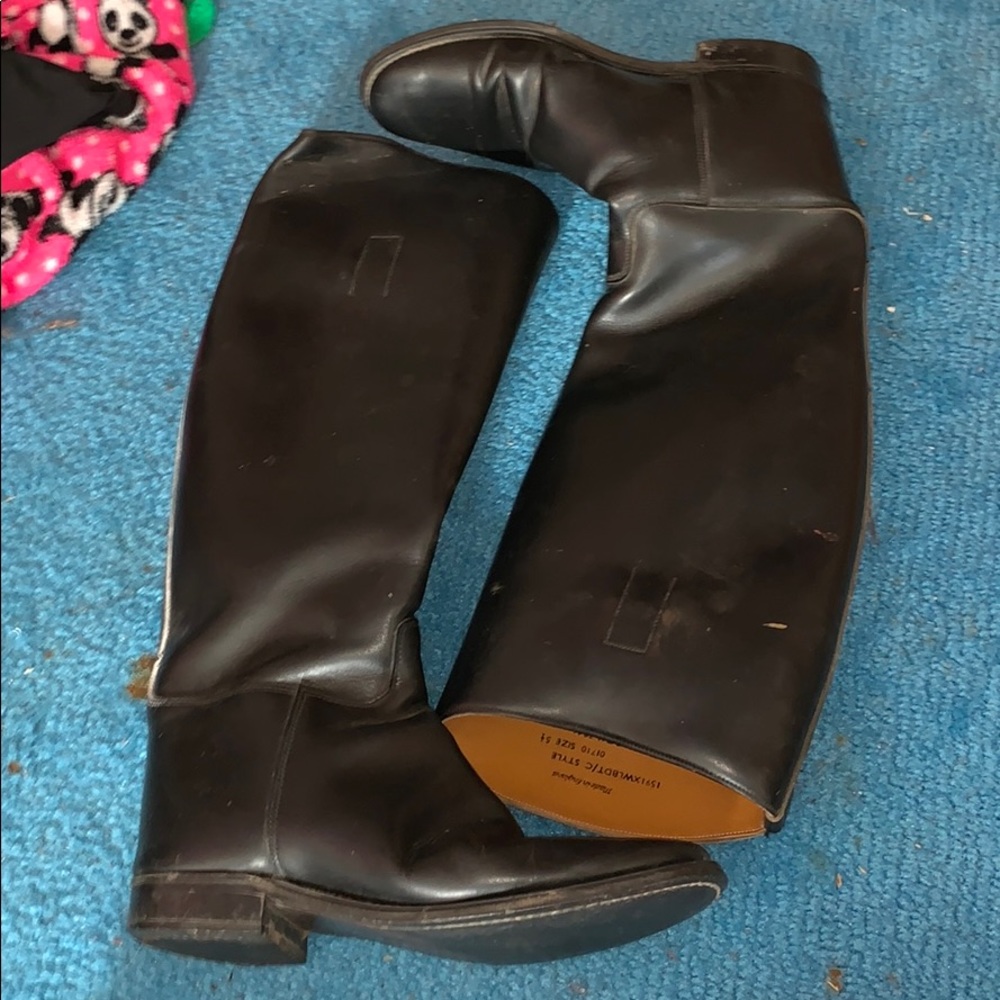 Black Boots